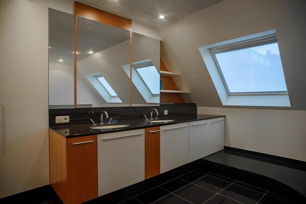 Big And Comfortable Triplex In Knokke Εξωτερικό φωτογραφία